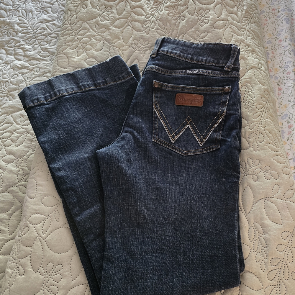 Wrangler Women's Mid Rise Wide Leg Trouser Jean